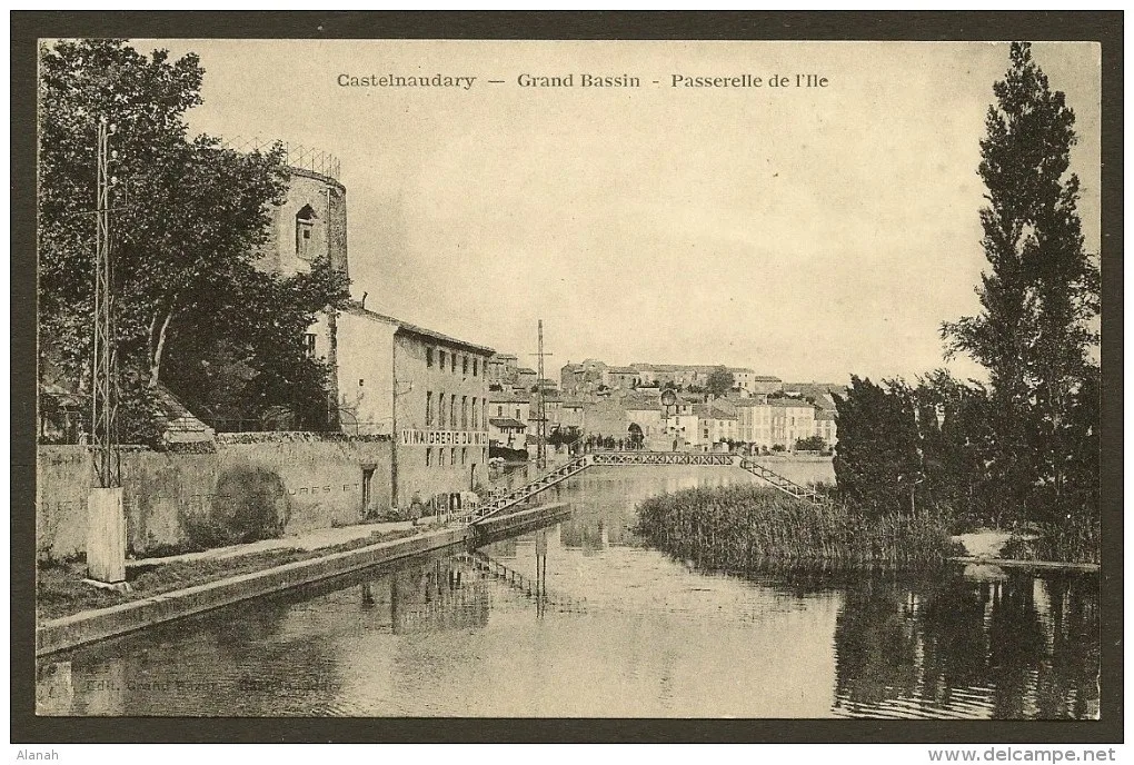 Cybèle island footbridge archive