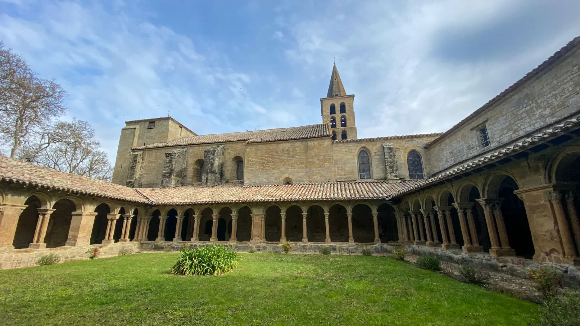 Abbey Cathedral St Papoul