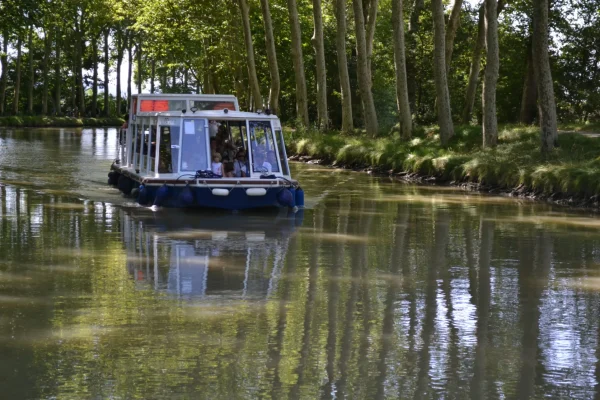 Le Saint-Roch boat